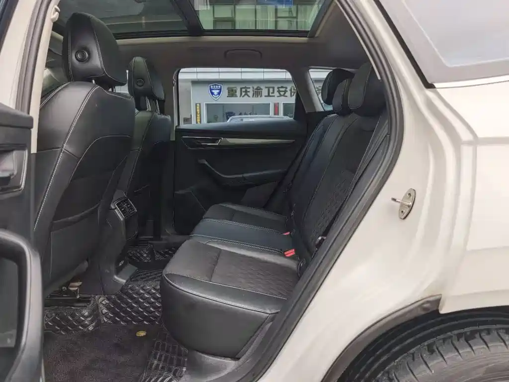 Skoda Karoq — миниатюра 11
