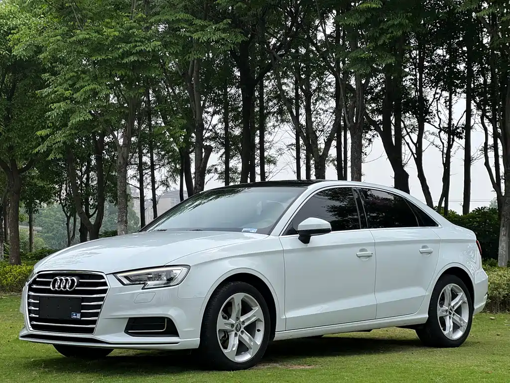 Купить Audi A3