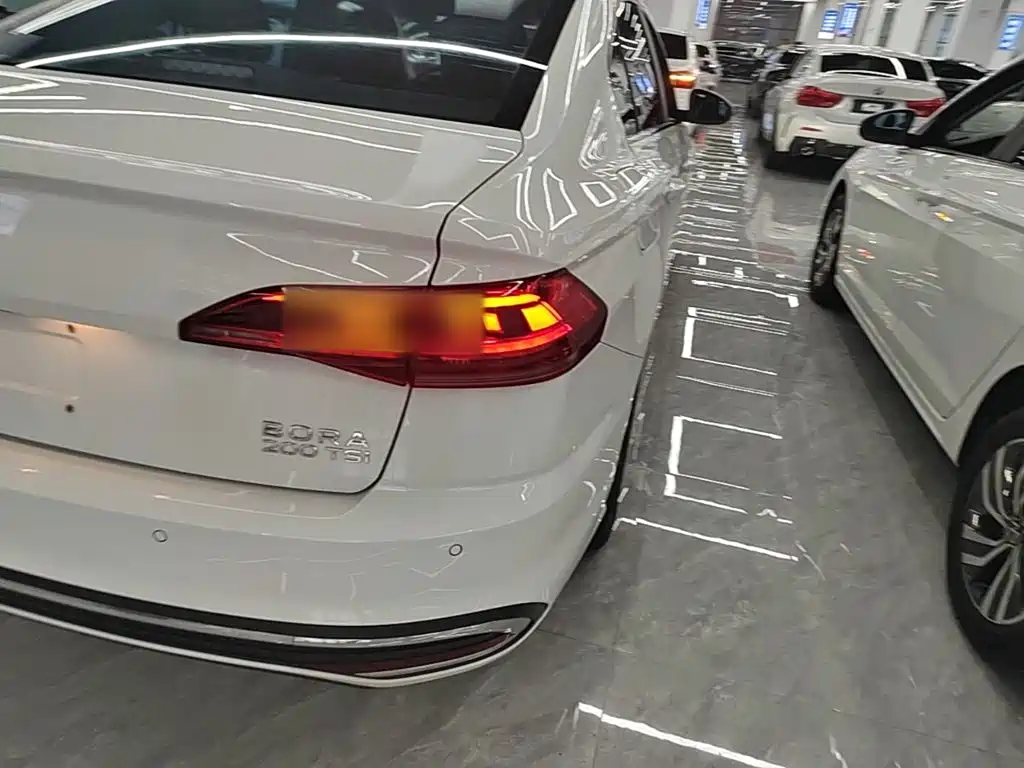 Volkswagen Bora — миниатюра 8