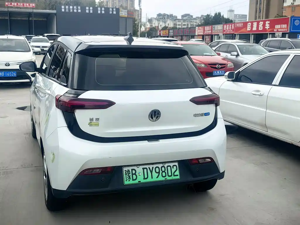 Dongfeng EV YOUNG Guang Xiaoxin — миниатюра 5