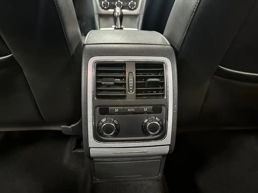 Volkswagen Passat — миниатюра 11