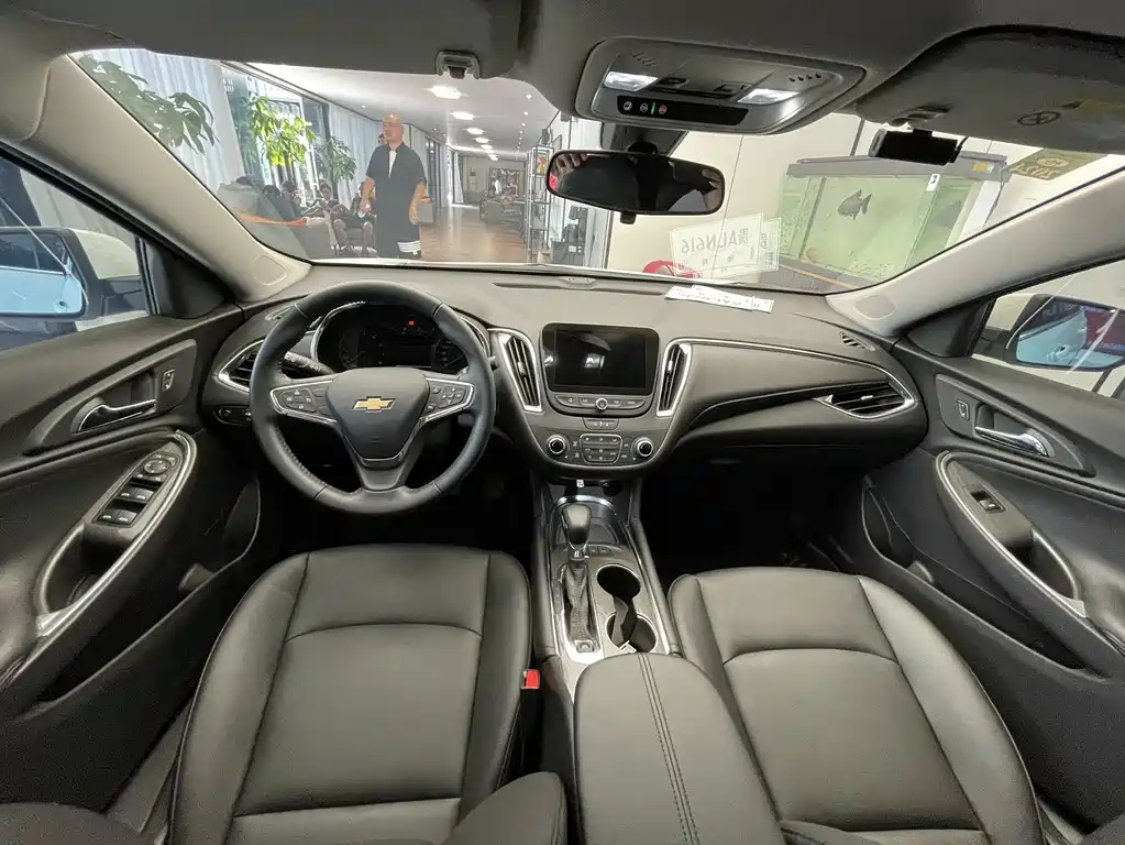 Chevrolet Malibu XL — миниатюра 13