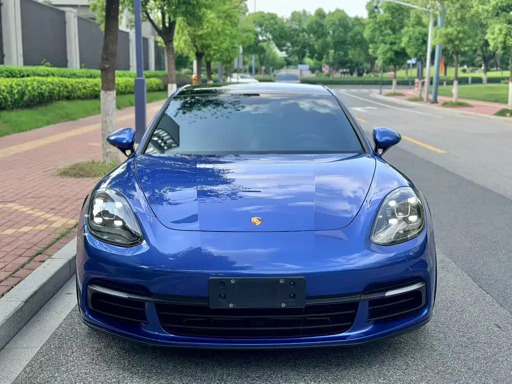 Porsche Panamera — миниатюра 2
