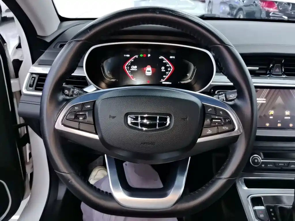 Geely Emgrand — миниатюра 11