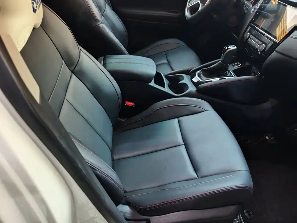Nissan Qashqai — миниатюра 5