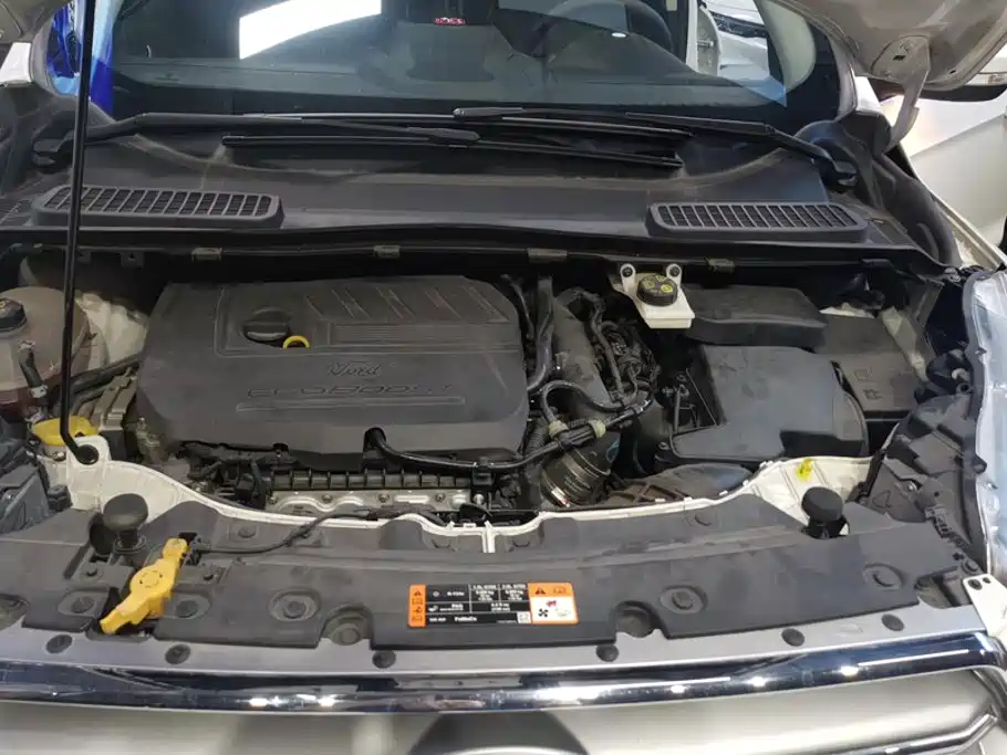 Ford Kuga — миниатюра 10