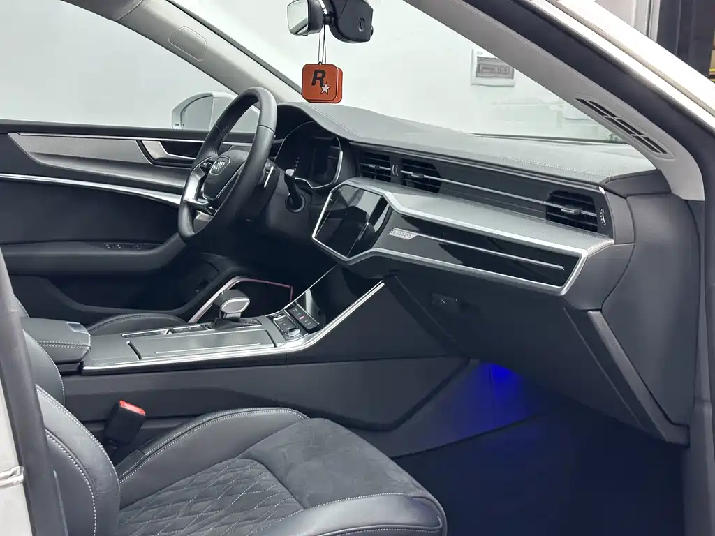 Audi A7L — миниатюра 16