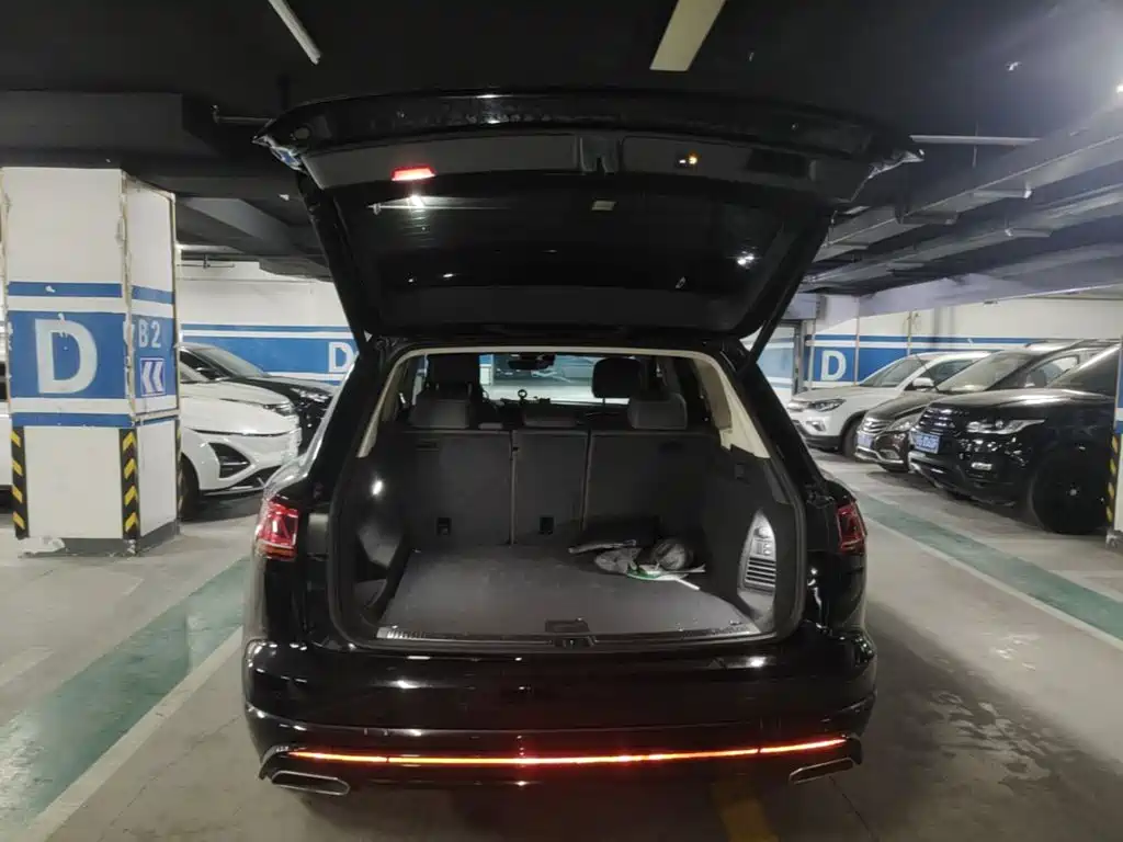Volkswagen Touareg — миниатюра 21