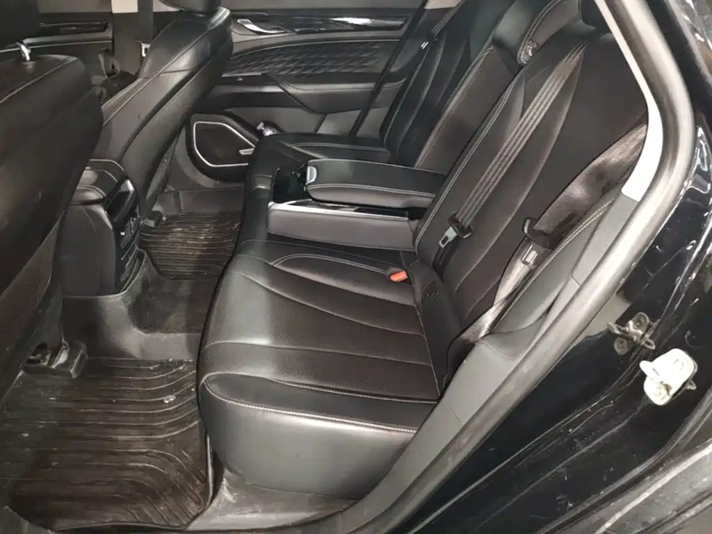 Geely Borui Hybrid — миниатюра 17