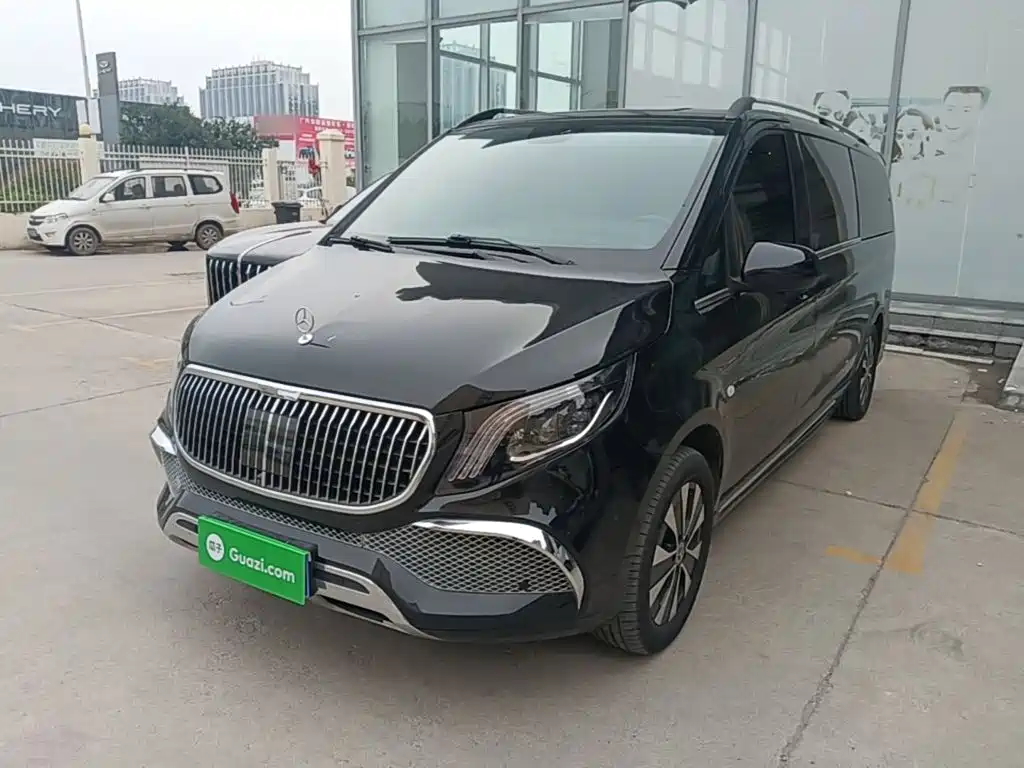 Mercedes-Benz Vito 2021 2.0T Elite 7 мест