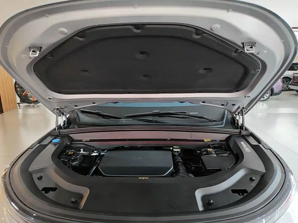 Li Auto Li L9 — миниатюра 13