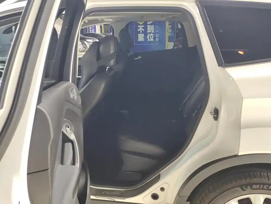 Ford Kuga — миниатюра 11