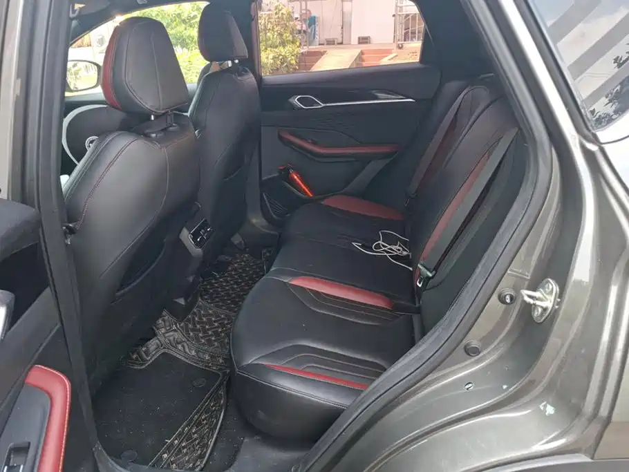 Geely Binyue — миниатюра 11