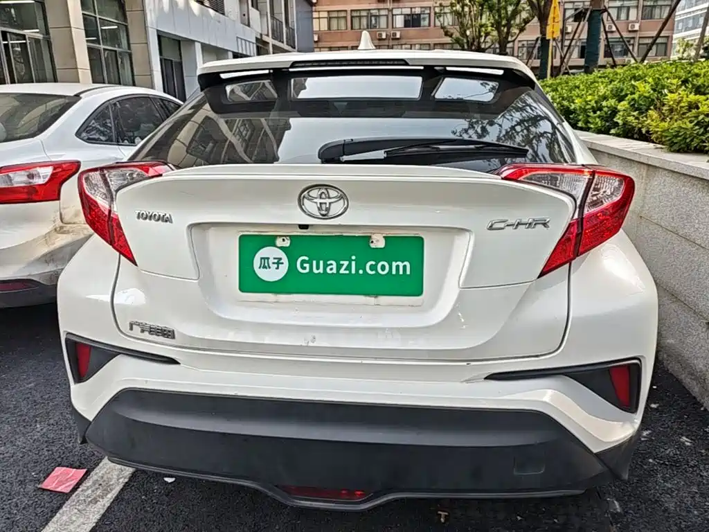 Toyota C-HR — миниатюра 6