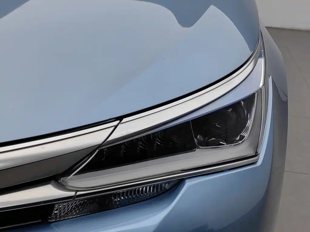Toyota Corolla — миниатюра 7
