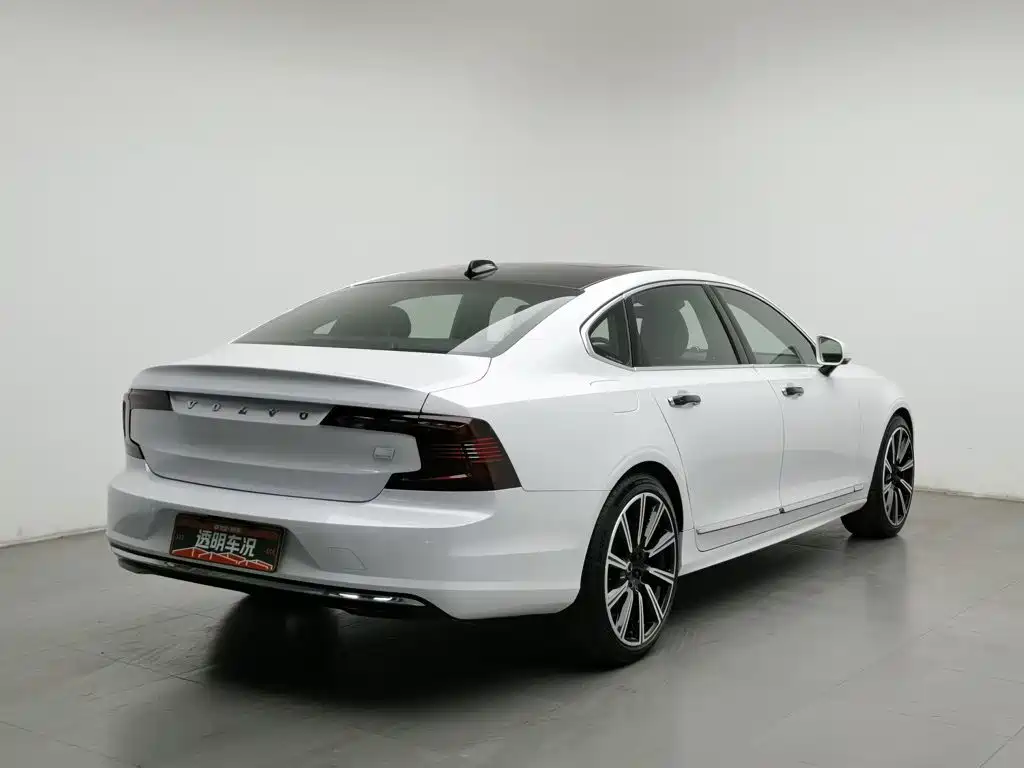 Volvo S90 PHEV — миниатюра 2