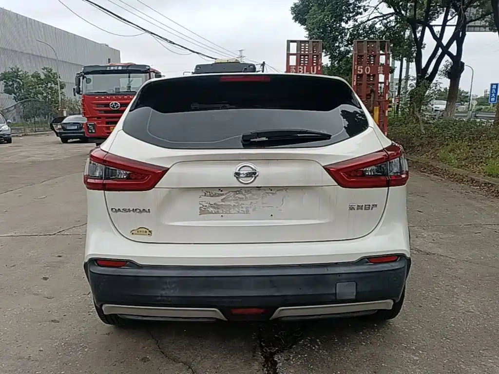 Nissan Qashqai — миниатюра 6