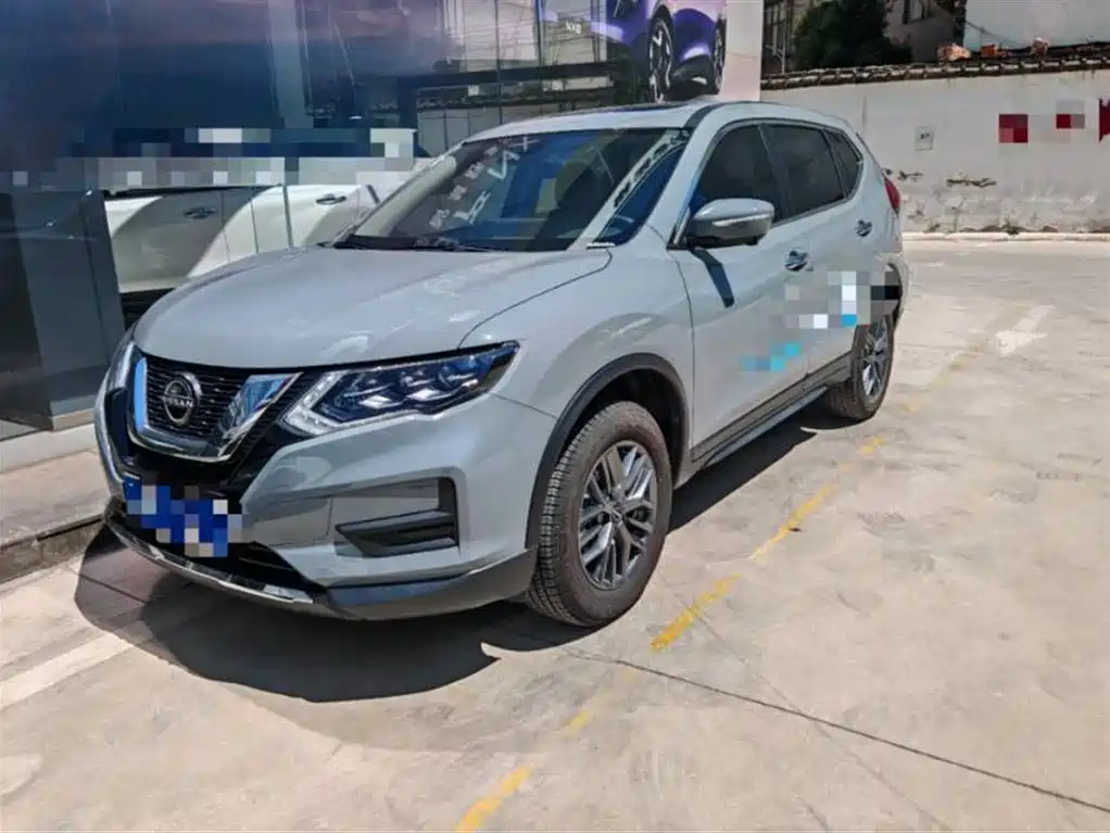 Nissan X-Trail 2025