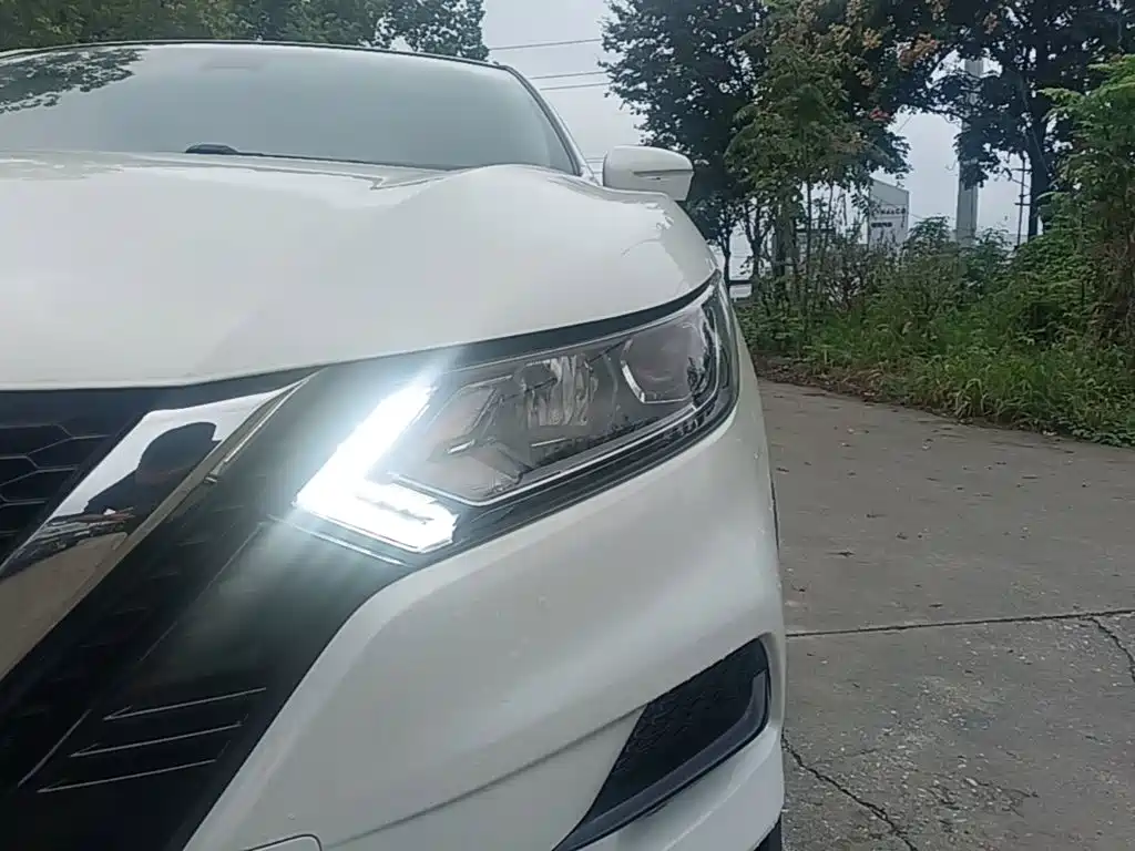 Nissan Qashqai — миниатюра 24