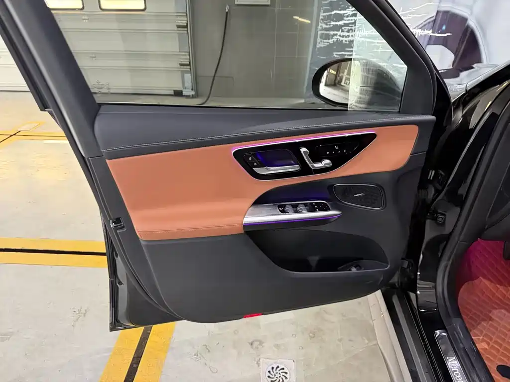 Mercedes-Benz GLC 2024 GLC 260 L 4MATIC Luxury 5 мест