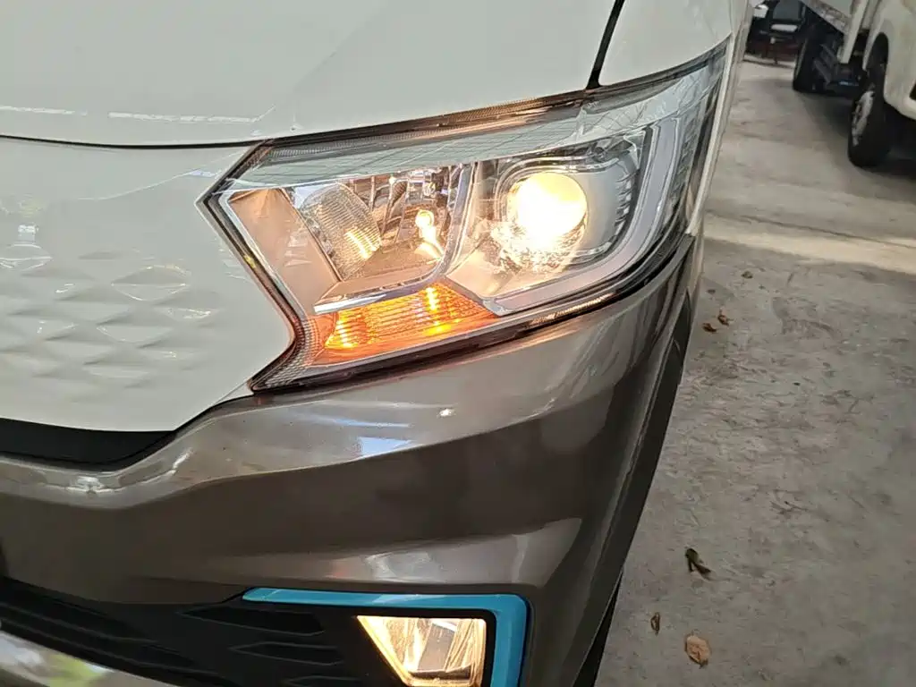 Kuayue Kuayue Star V7 EV — миниатюра 18
