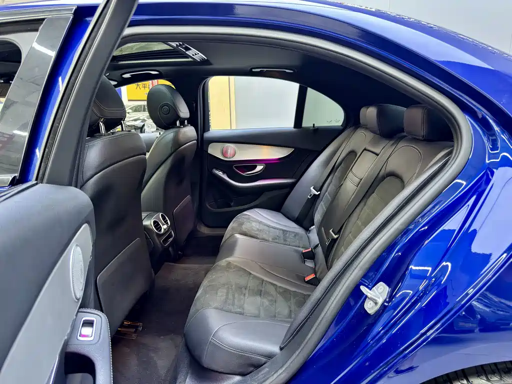 Mercedes-Benz C-Class — миниатюра 15
