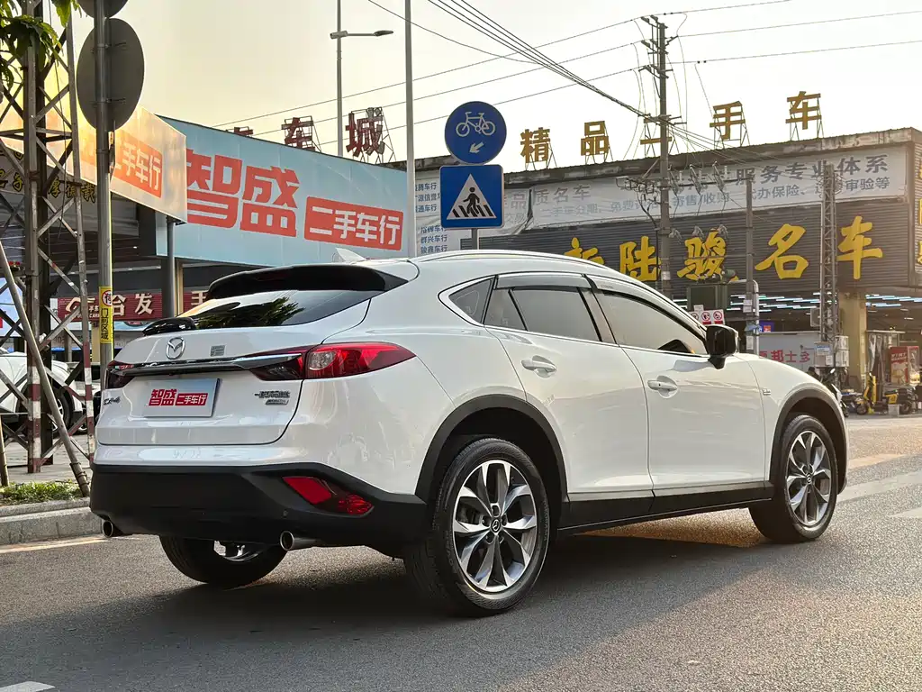MAZDA CX 4