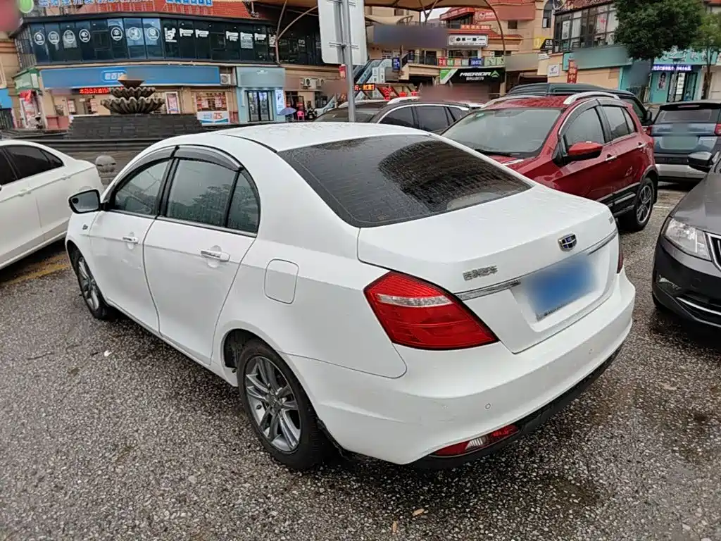 Geely Emgrand — миниатюра 5