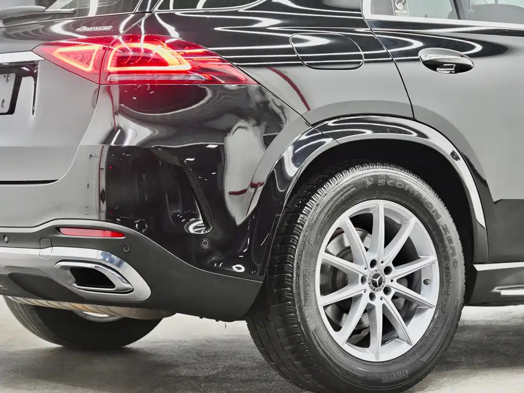 Mercedes-Benz GLE (Import) — миниатюра 30