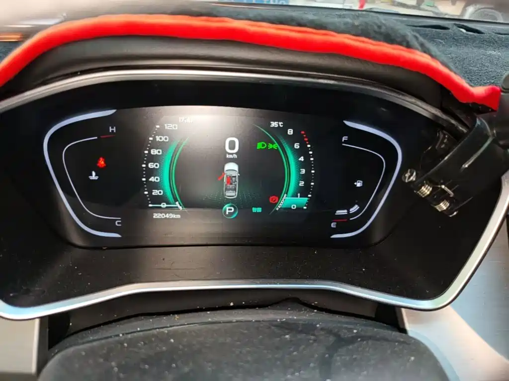 Geely Binyue — миниатюра 12