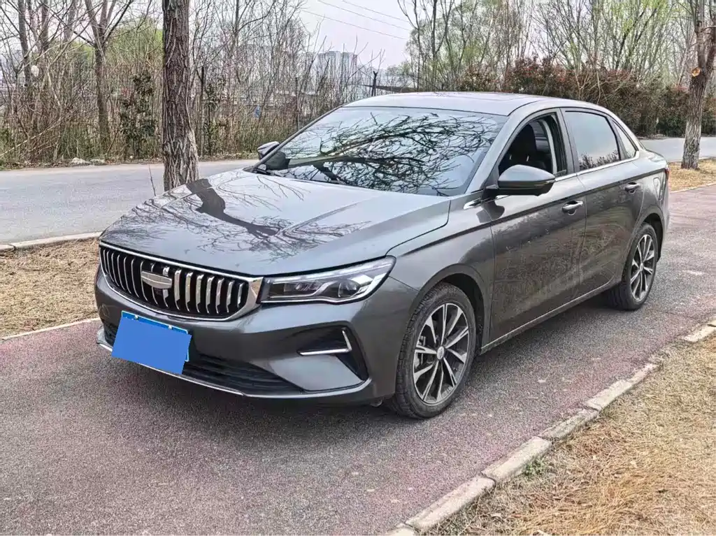 Geely Emgrand 2024