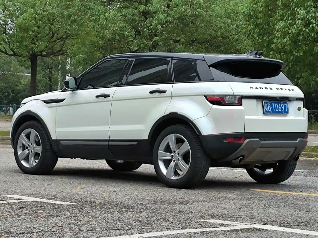 Land Rover Evoque — миниатюра 7