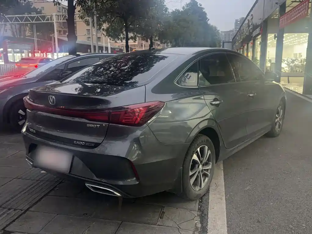 Changan Eado — миниатюра 6