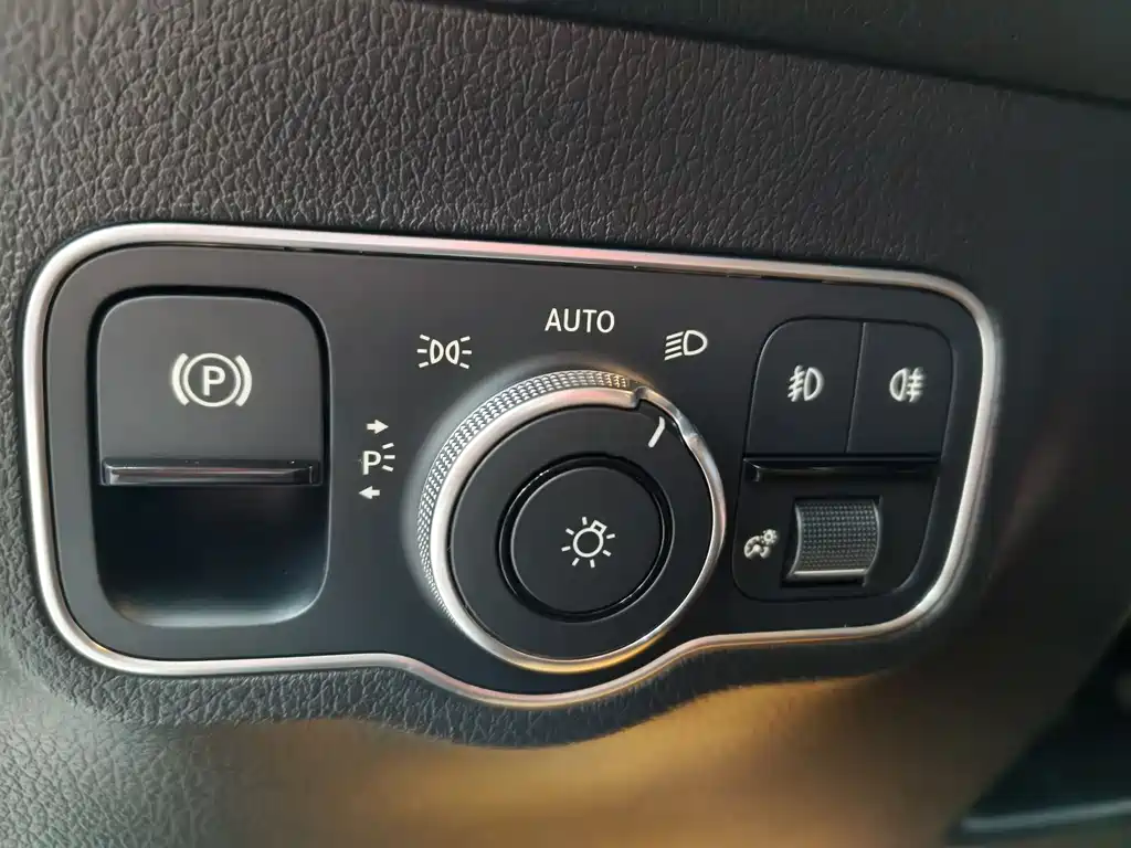 Mercedes-Benz GLB 2022 GLB 220 4MATIC