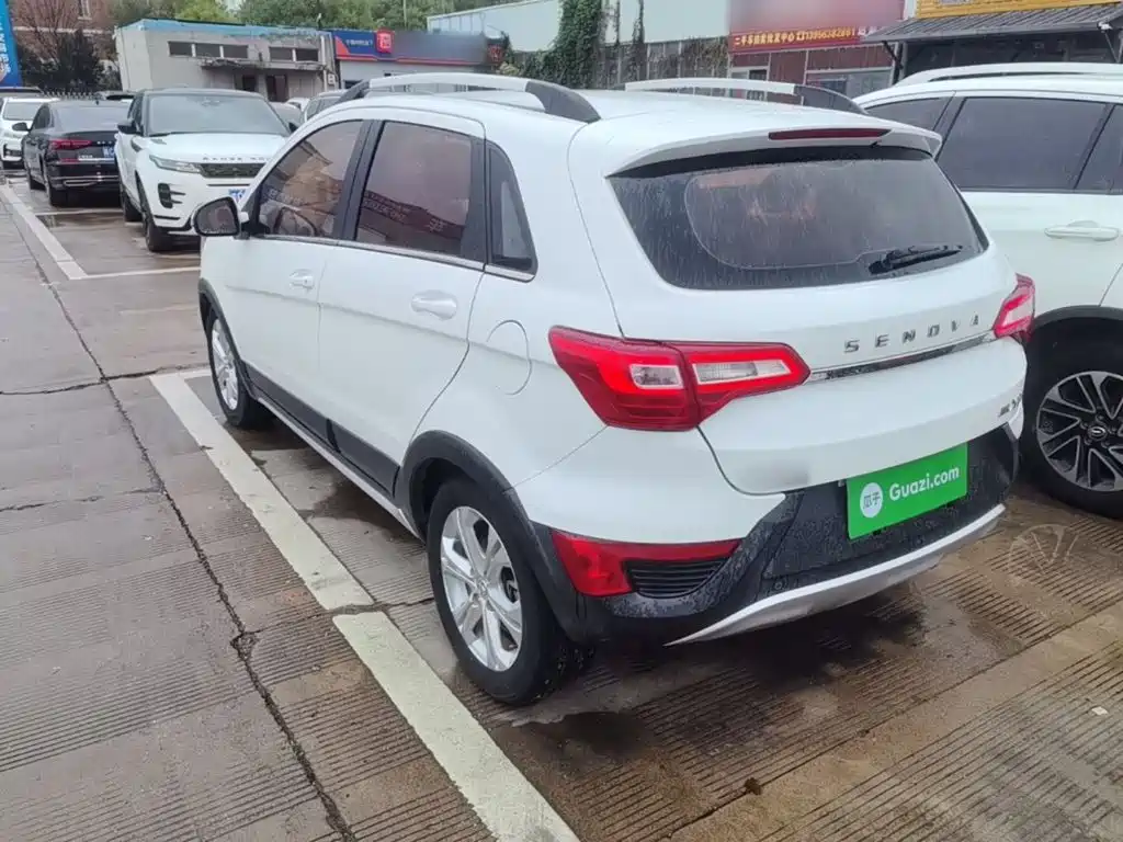BAIC Senova X25 — миниатюра 5