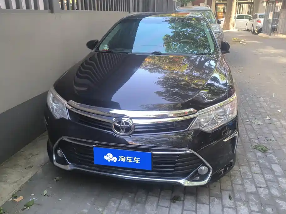Toyota Camry — миниатюра 2