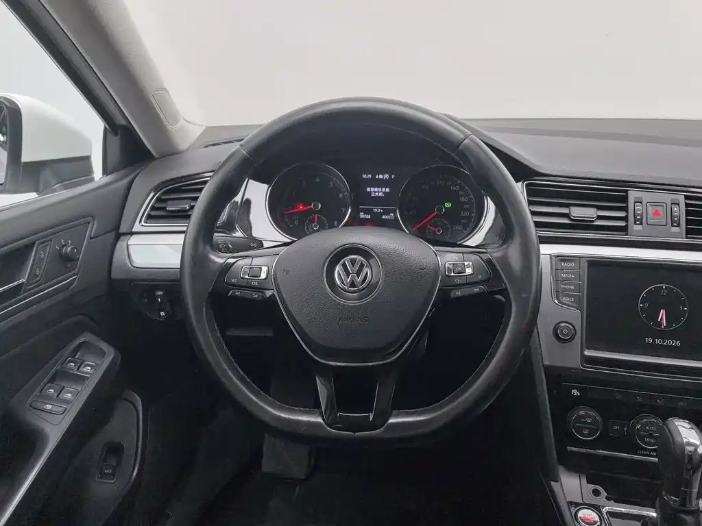 Volkswagen Lamando — миниатюра 11