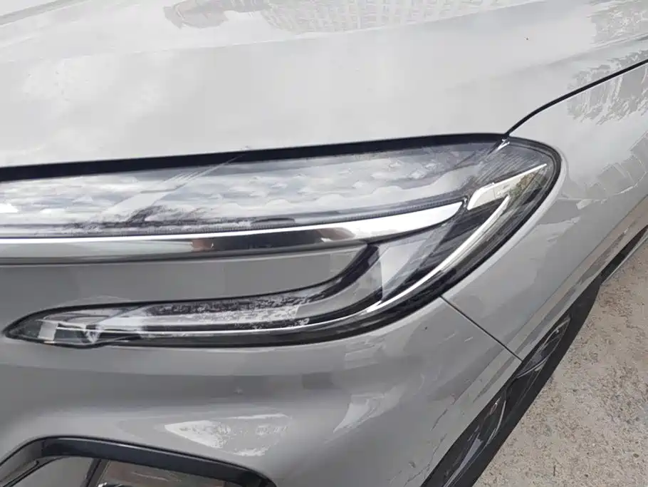 Hongqi Hongqi HS3 — миниатюра 5