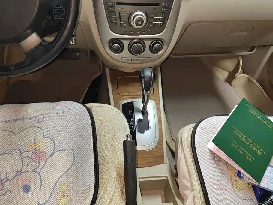 Buick Excelle — миниатюра 16