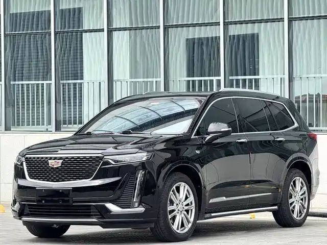 CADILLAC XT6