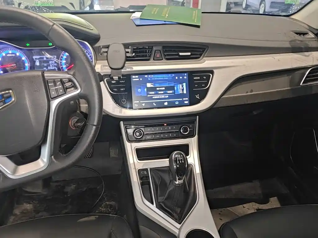 Geely Vision — миниатюра 13