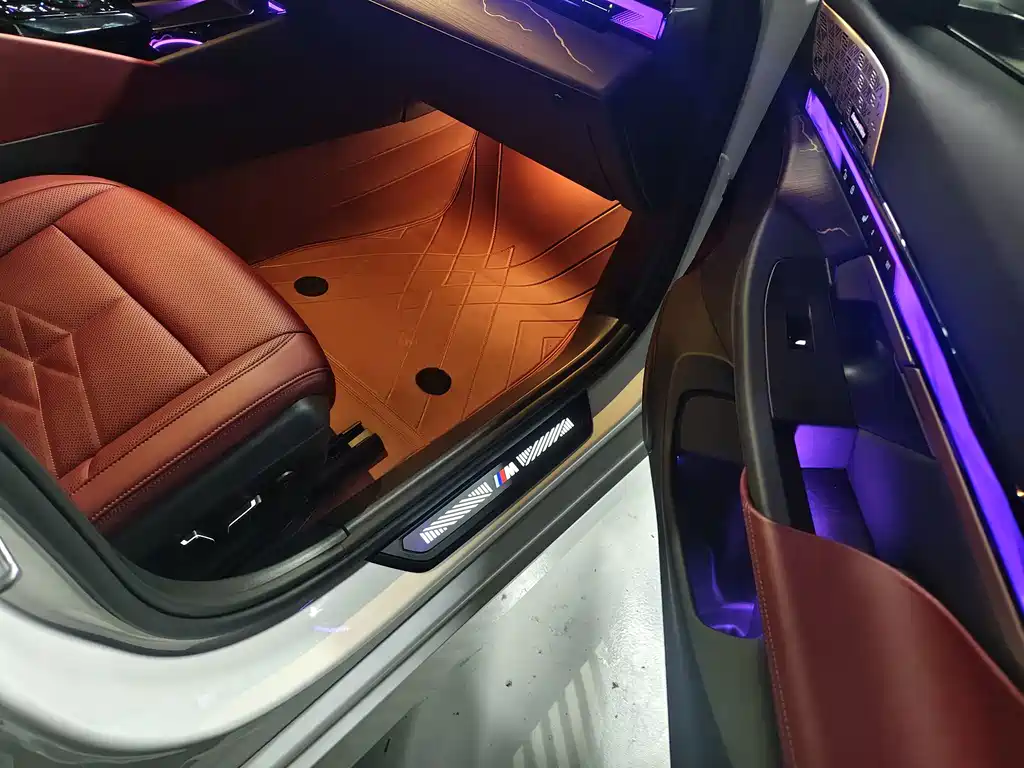 BMW 5 Series — миниатюра 11