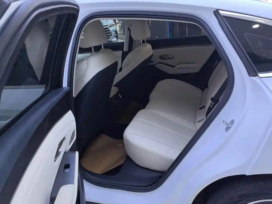 BYD Qin L — миниатюра 11
