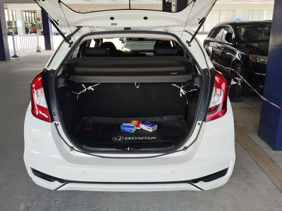 Honda Fit — миниатюра 4