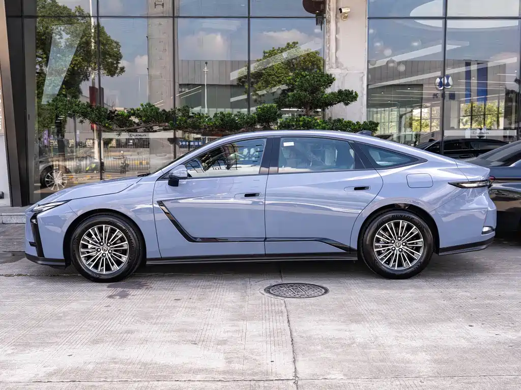 Lexus ES — миниатюра 4