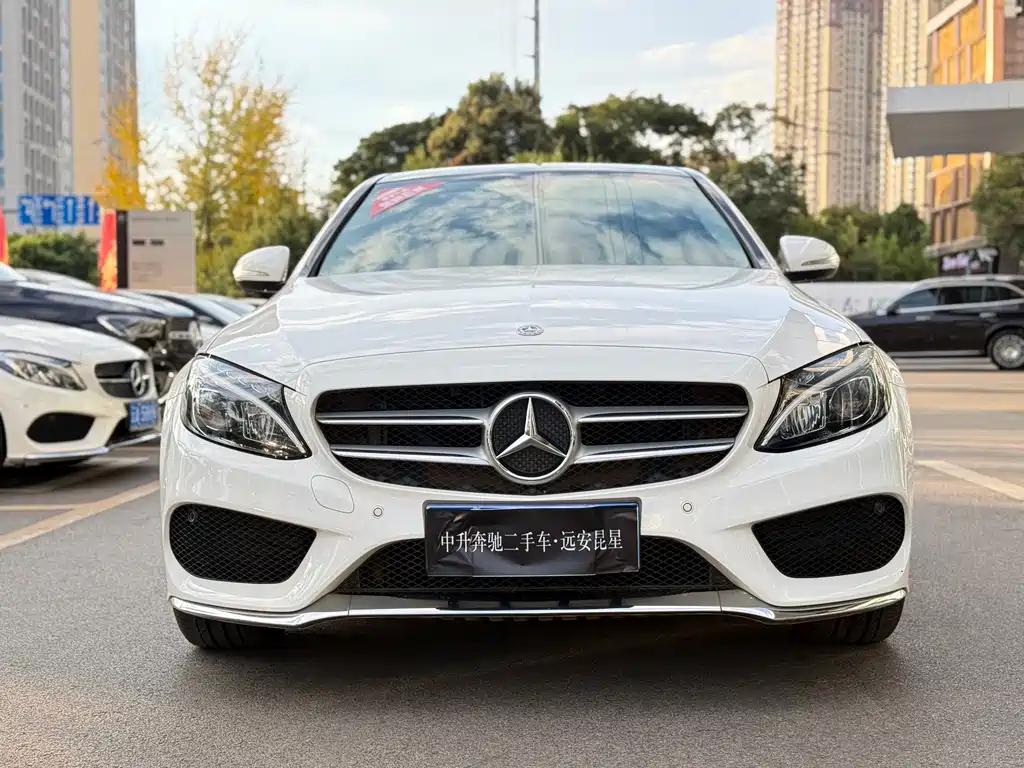 Mercedes-Benz C-Class — миниатюра 2