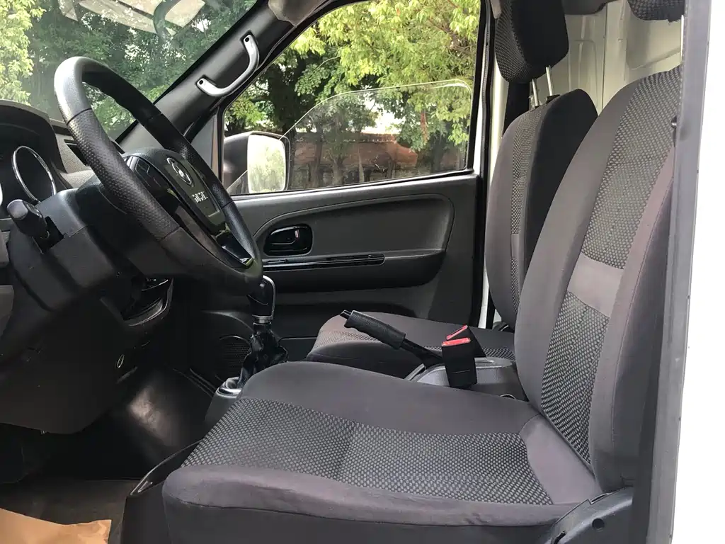 DONGFENG YUFENG EM26