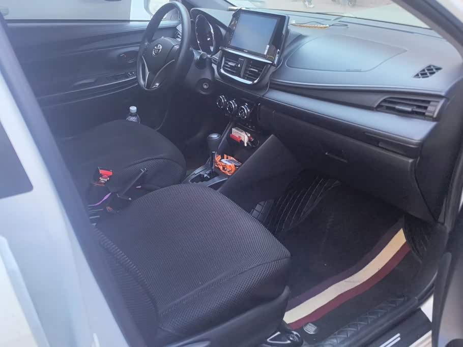 Toyota Vios FS 1.5 л 2022 г. Белый, пробег 42900 км