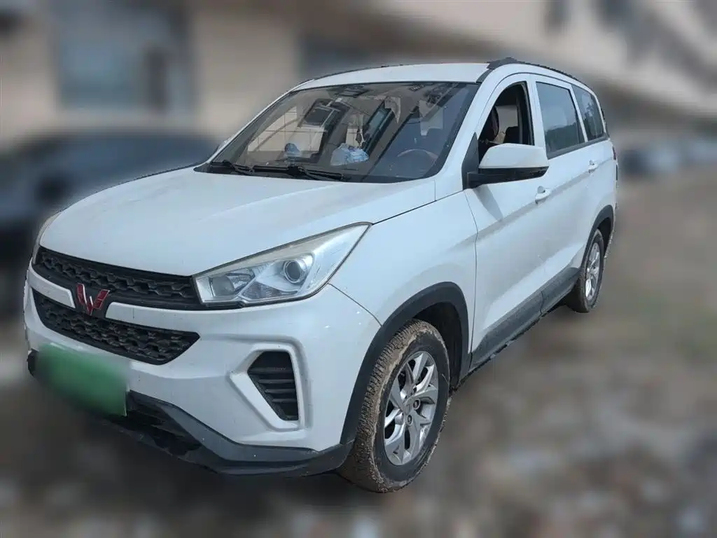 Купить Wuling Hongguang S3
