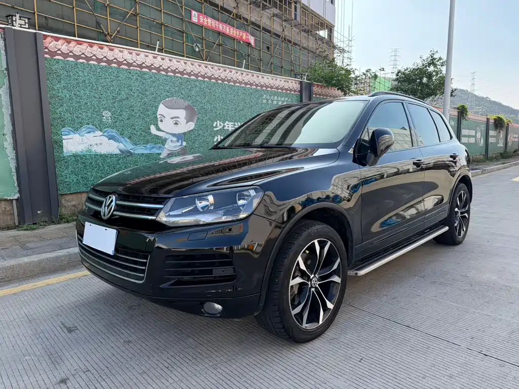 Купить Volkswagen Touareg